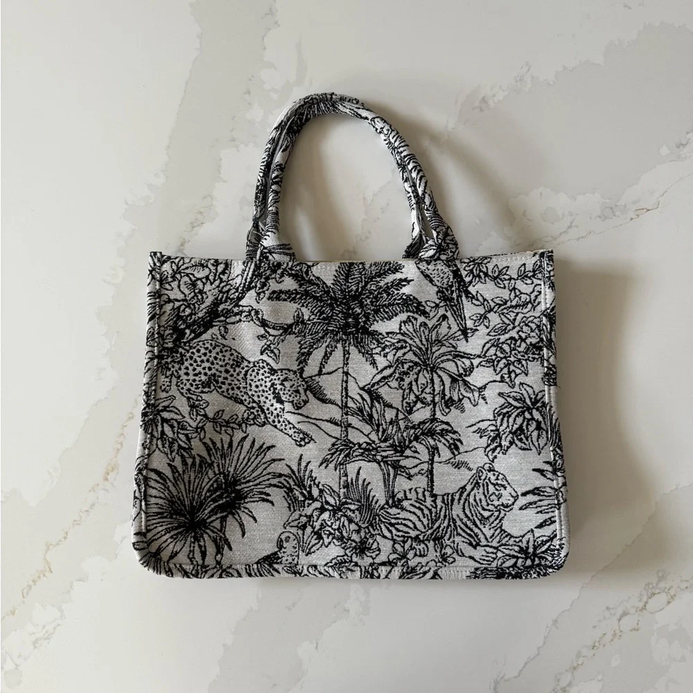 Jungle Black & White Tote Bag - NEW
